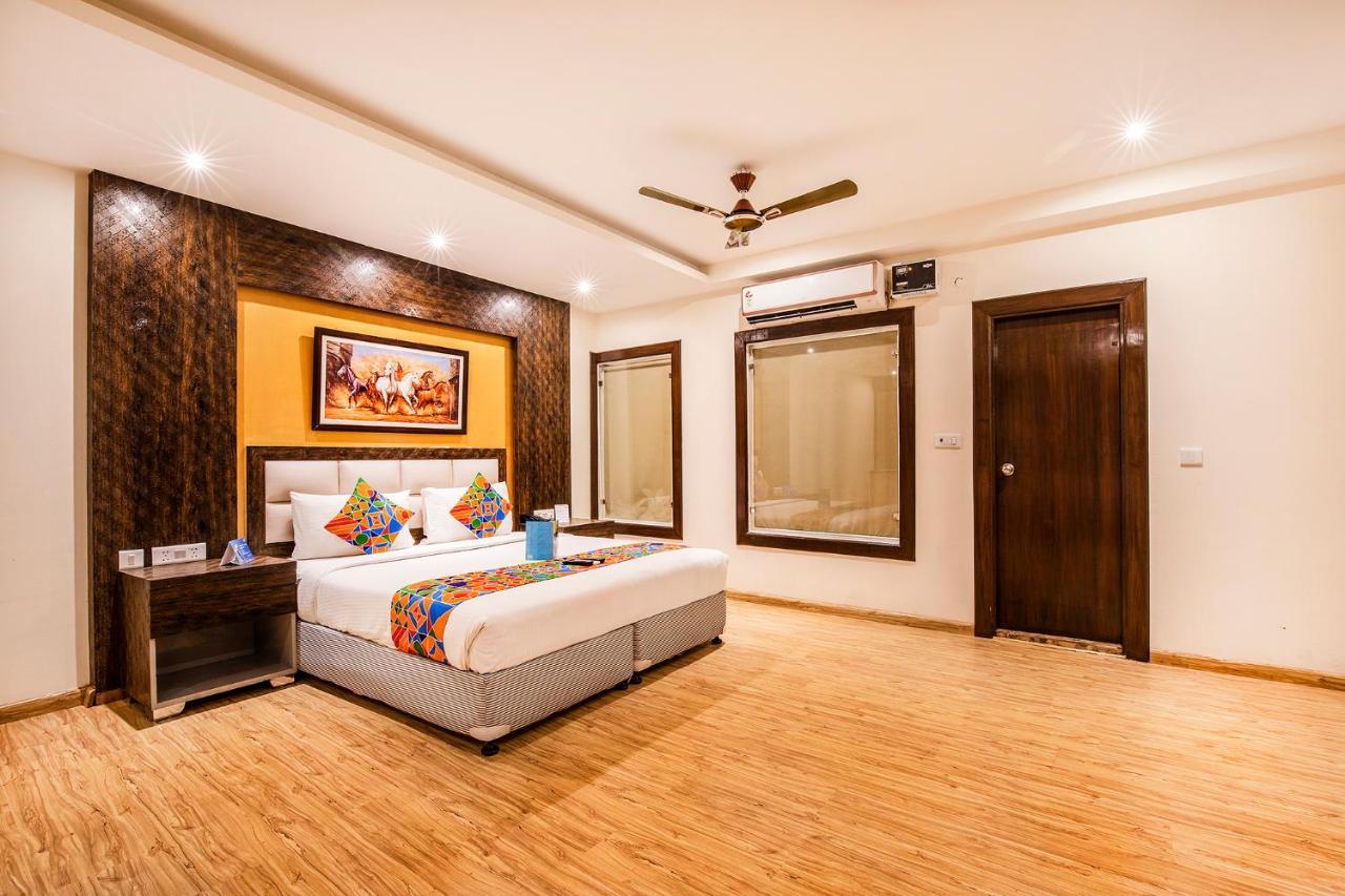 Fabhotel Shoba Estate Delhi Airport Ню Делхи Екстериор снимка