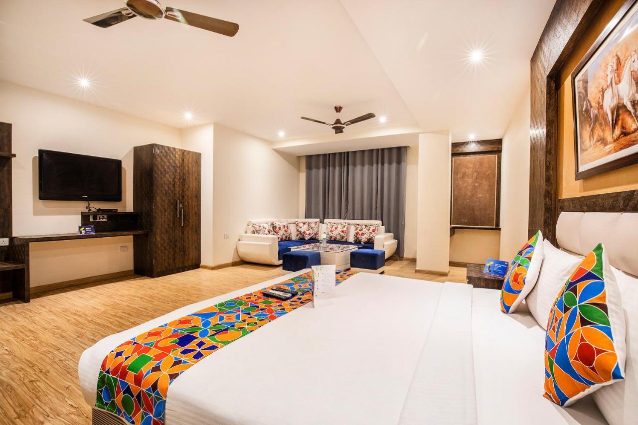 Fabhotel Shoba Estate Delhi Airport Ню Делхи Екстериор снимка