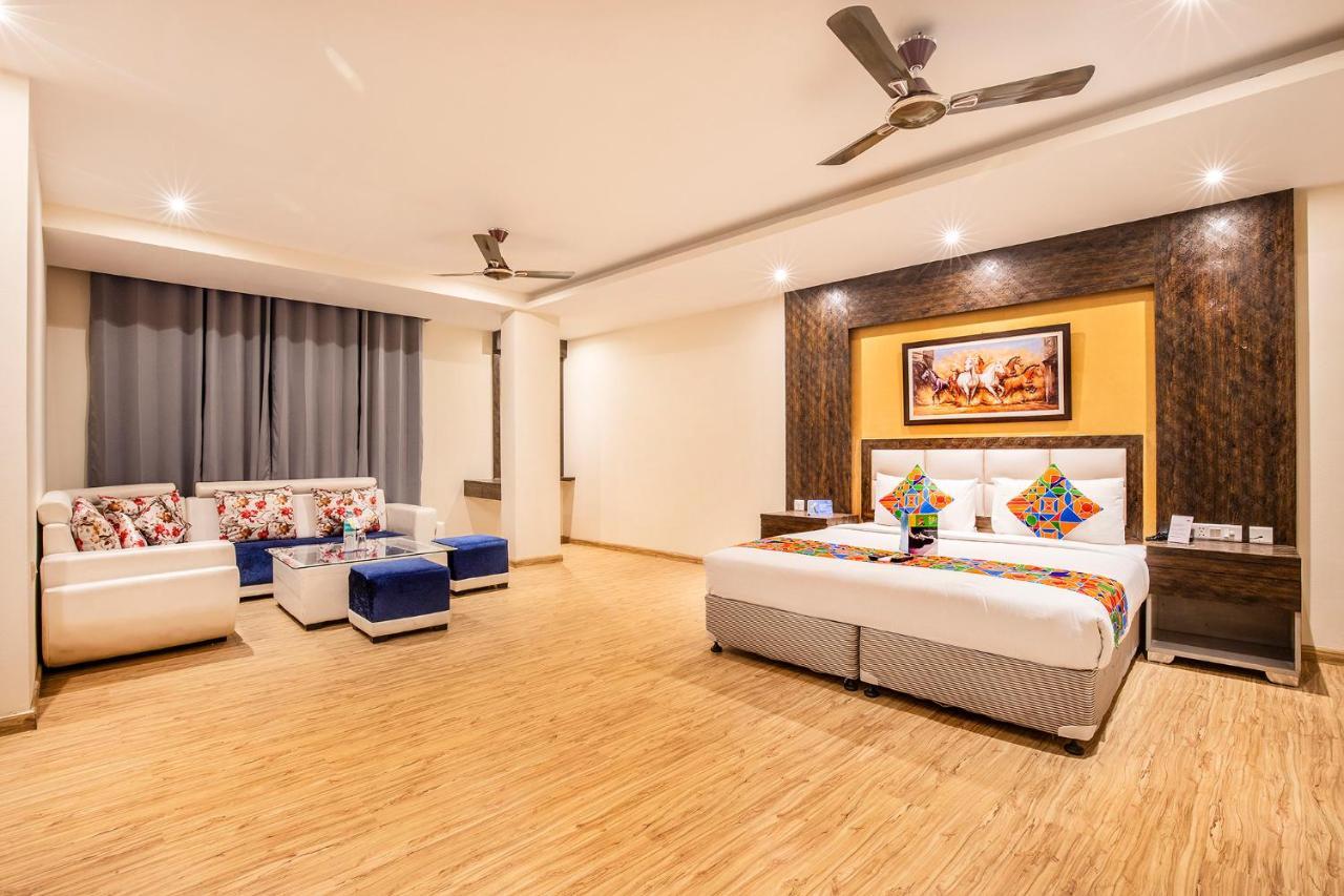 Fabhotel Shoba Estate Delhi Airport Ню Делхи Екстериор снимка